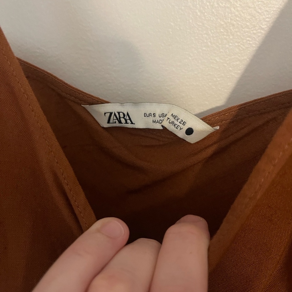 Zara Dress - Picture 3 of 4